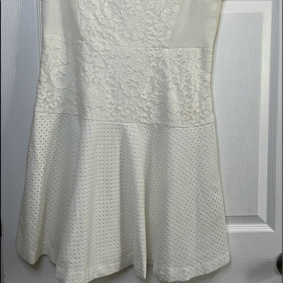 Betsey Johnson lace cow neck dress - Picture 5 of 9